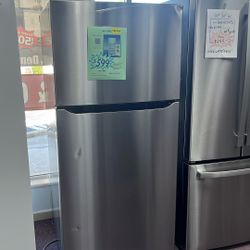 Refrigerator Stainless Steel 30” In New Open Box Scratch And Dents 