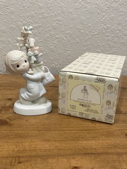Precious Moments Holiday Bundles of Joy