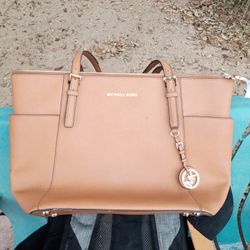 Authentic Michael Kors Purse 