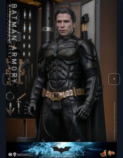 Hot Toys The Dark Knight Batman Armory 2.0