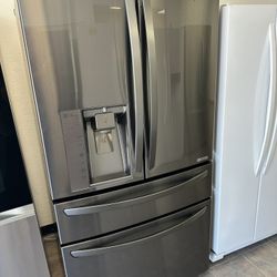 Black stainless Steel Counter Depth Refrigerator 