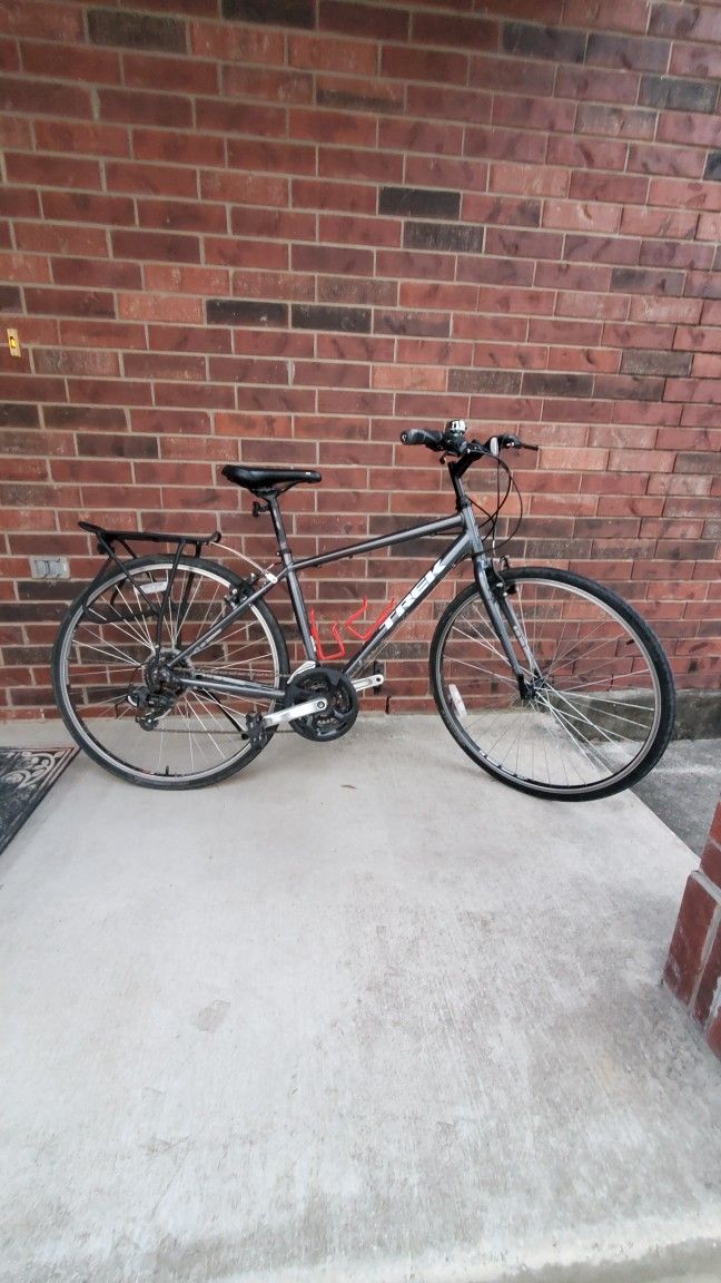 TREK FX BIKE