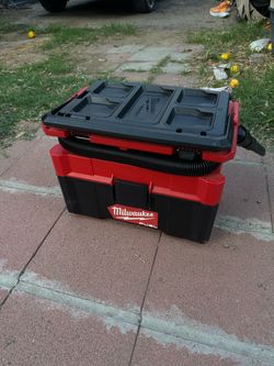 Milwaukee Vacuum