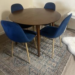 Table & Chairs & Rug All For $100.
