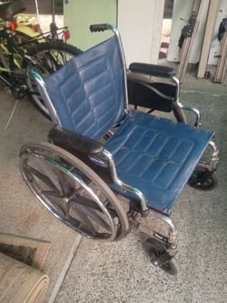Invacare tracer for heavy duty wheelchair