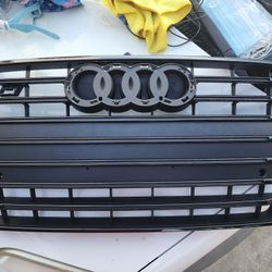 Audi S7 Black Optic Front Grille With License Plate Filler
