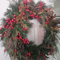 $35.00 - 36" Traditional Christmas Wreath!  Real Pinecones, Electrical Cord Lighting & More!  Like New Condition/Lowest Price!