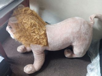 Giant Lion plushie 🦁