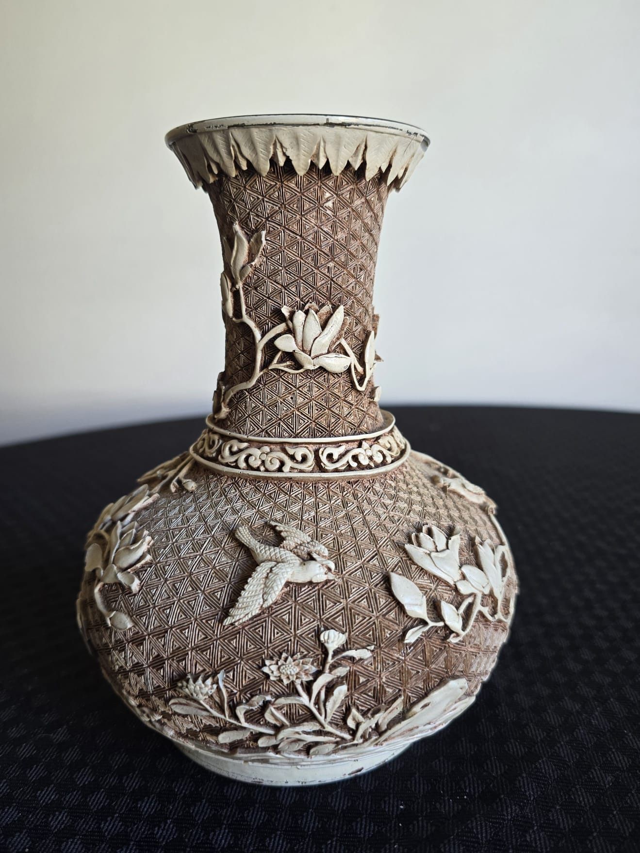 Vintage 1982 Ivory Dynasty Arnart Imports Carved Resin & Brass Oriental Vase