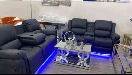 Luxury LED Reclining Sofa Set 🔥 Power Recliners • USB • Cup Holders • Like New!