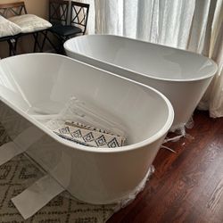  2 Bathtub