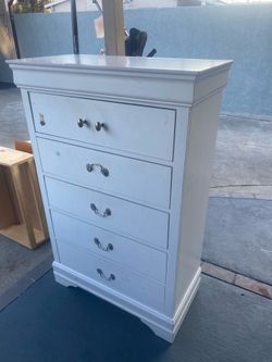 White drawer