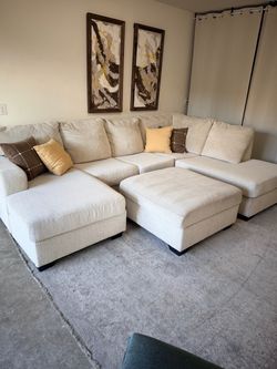 Double Chaise Cream Sectional W Ottoman 🛻Delivery Available 🛻