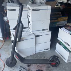 Segway Ninebot e-scooter + lock