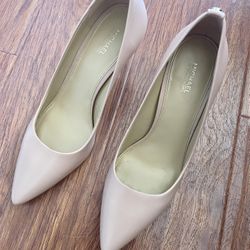 Michael Kors Natural Leather Heels 