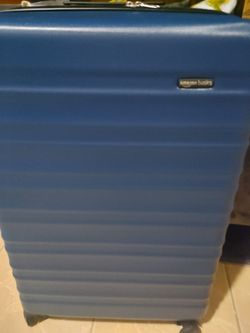 Amazon 30" Luggage 