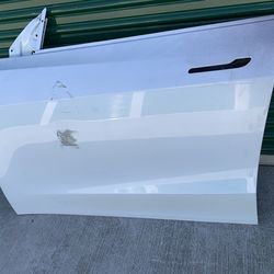 Tesla Model Y Left Front Door