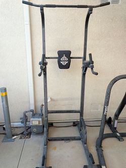 SportsRoyale Power Tower Pull-Up Station