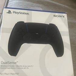 Black Play Station 5 controller