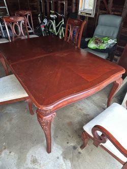 Dining room table with Chairs