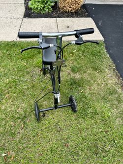 Medline Knee scooter