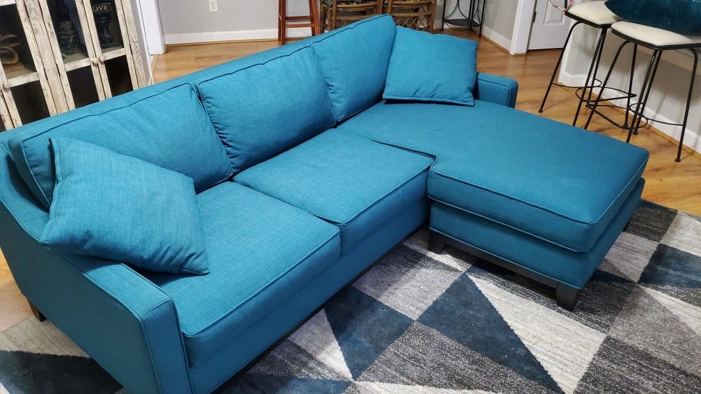 Brand New Couch With Optional Side Chase