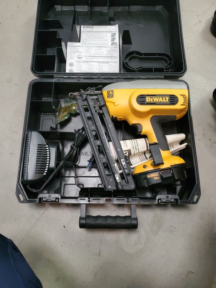 Nailer Dc618k Dewalt 18v 16 Gauge Nail Gun Dewalt DeWALT Finish
