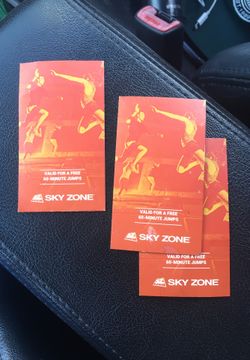 FREE 60MINS JUMPS AT SKYZONE