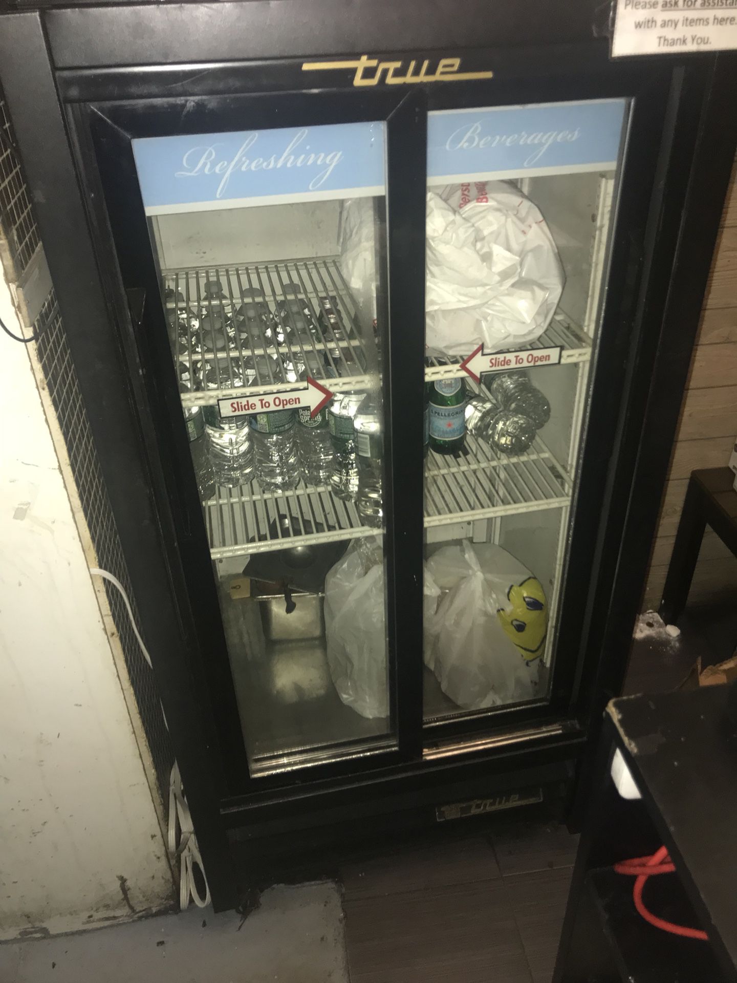 True commercial refrigerator 26 inch wide, must go fast