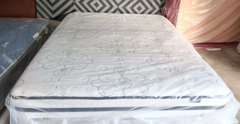 Queen Size Mattress (Colchón Queen Size)
