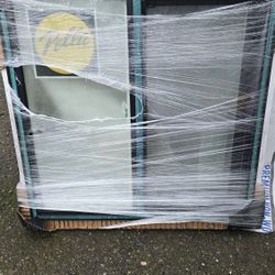 Pella 250 ...36x36 Bathroom