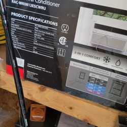 Toshiba 8,000 but Window AC w/remote