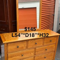 Young America dresser with mirror 7 drawers oak veneer golden brown L54”*D18”*H32”(address in descri