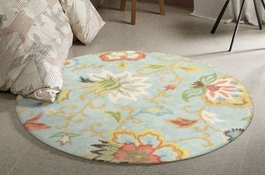 Floral Round Rug - 4' Diameter