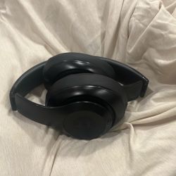 Beats Headphones Solo 4