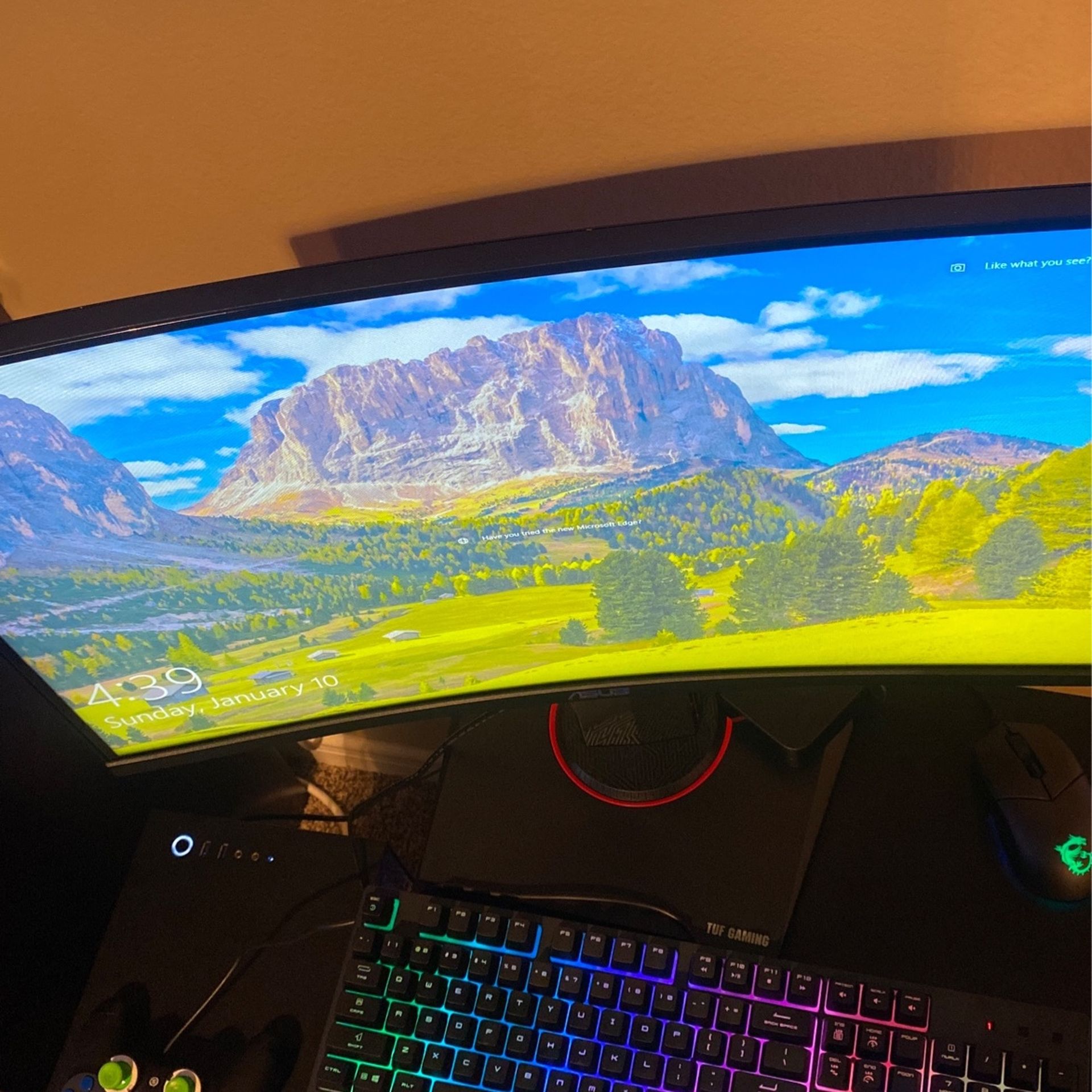 Asus 27” Curved Monitor 144hz