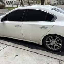 2009 Nissan Maxima
