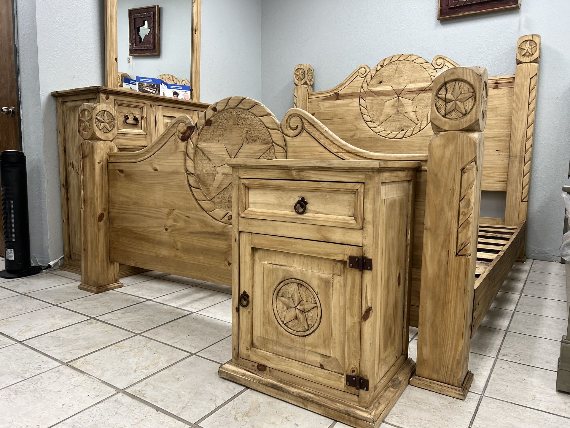 Solid Wood Rustic King / Queen Bedroom Furniture $54 Down 