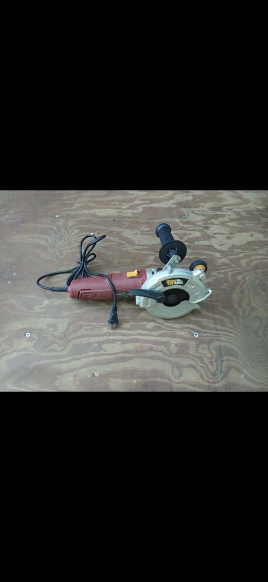 Double Blade Cutting Saw (Yes, It's Available)