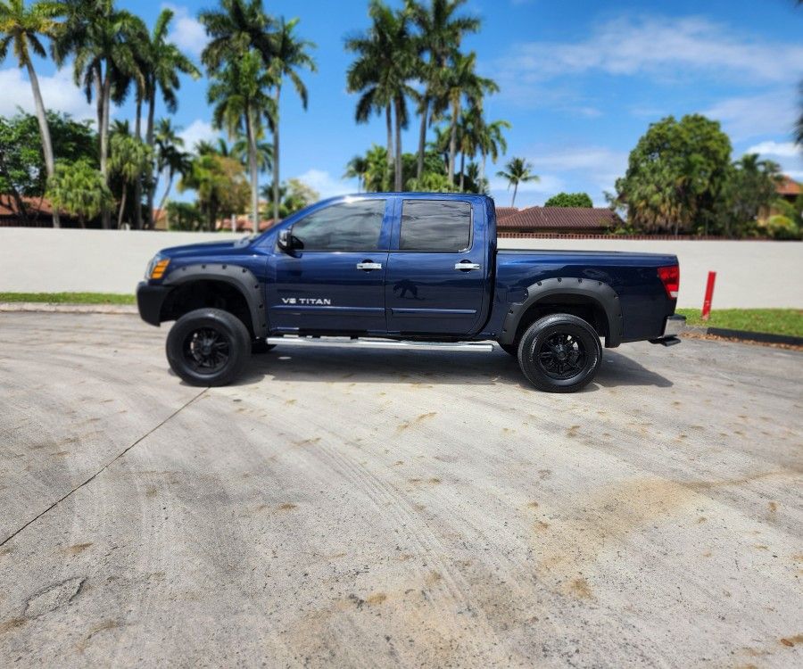 Nissan Titan