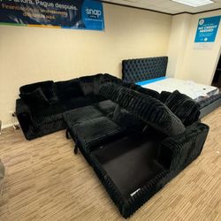 New Black Sectional W Pull Out Sofa & Storage USB Port Type C