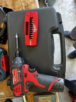 M12 Milwakee Drill