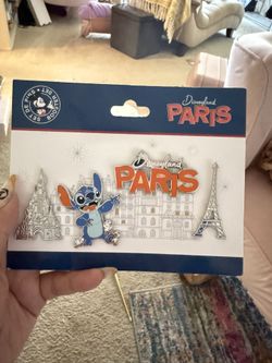 Disneyland Paris Pin Set 