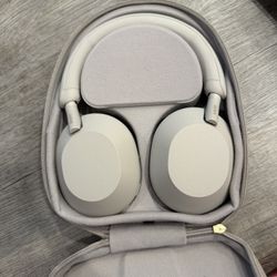 Sony Headphones 1000XM5 Noise Canceling 