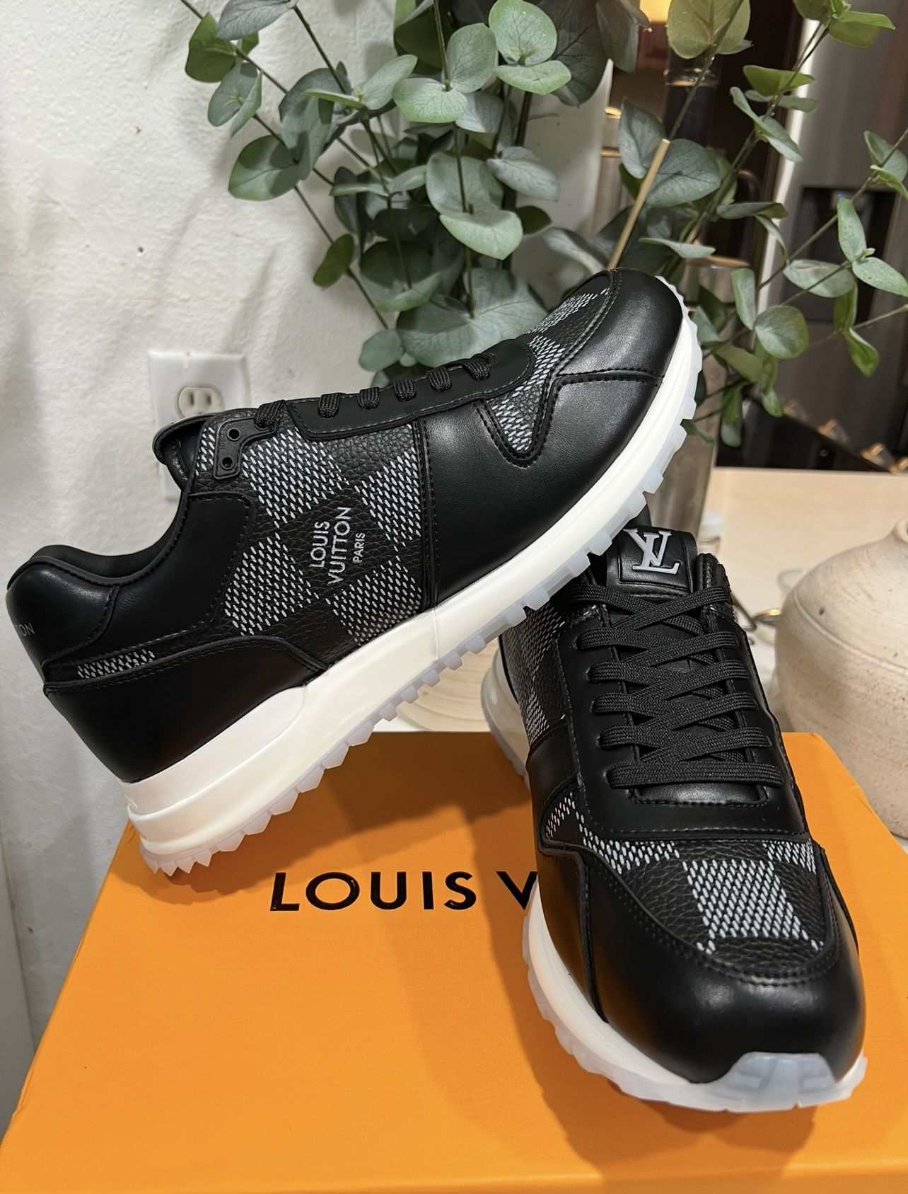 New LV Men’s Shoes. Size 10, 10.5, And Size 11
