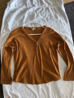Brown sweater for teens or women