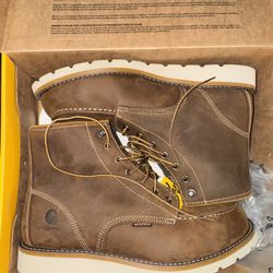 Carhartt work boots (NEW)