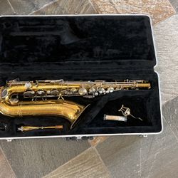 King 615 Tenor Saxophone 