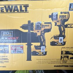Dewalt 20 V Brussless 2 Tool Kit