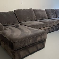Beautiful Sectional Couch L Shape In Excellent Condition - Free Delivery 
